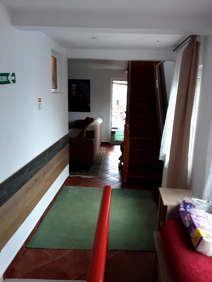 Casa Strugurel HOSTEL Predeal Exterior foto